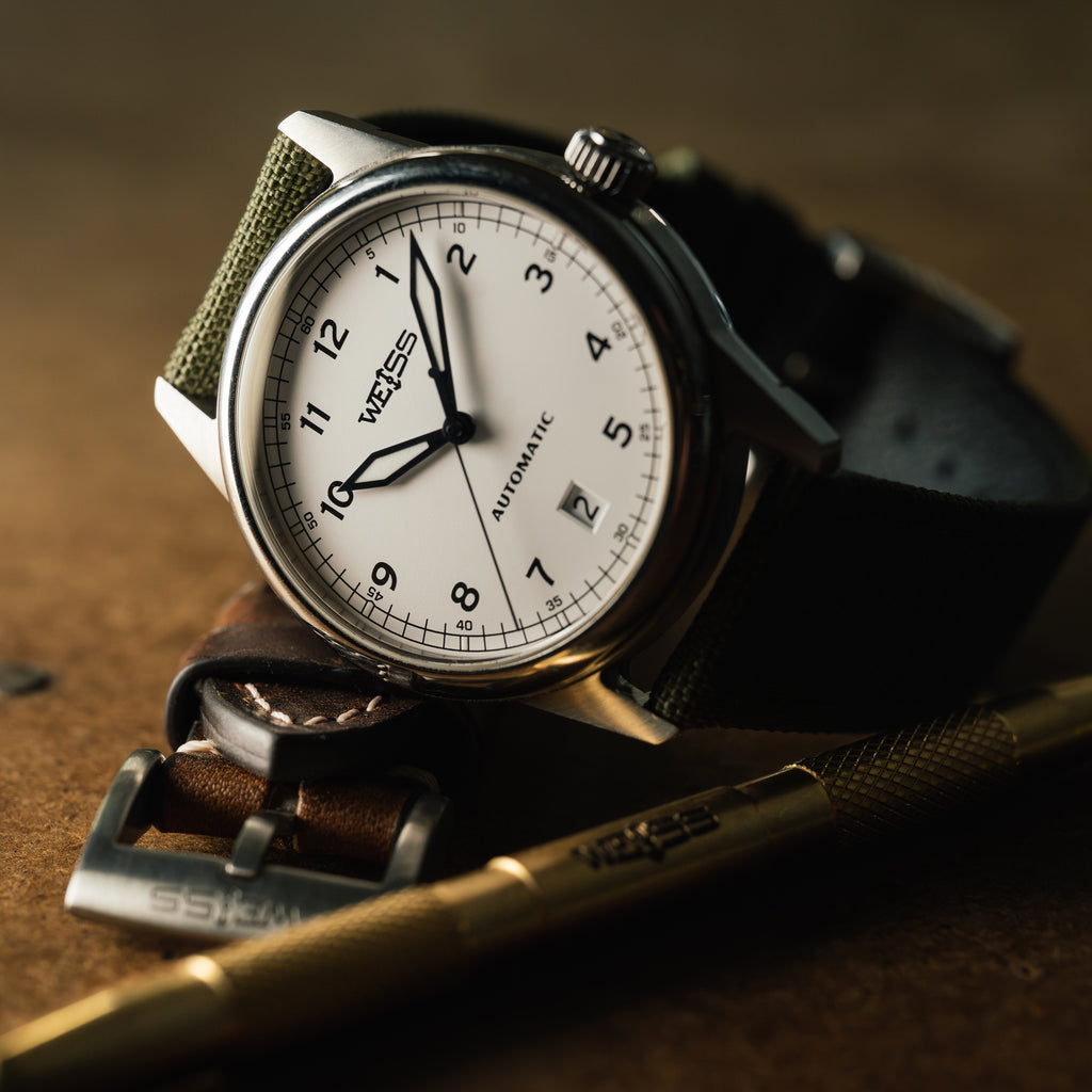 Montre de campagne automatique standard de 38 mm avec réglage de la date